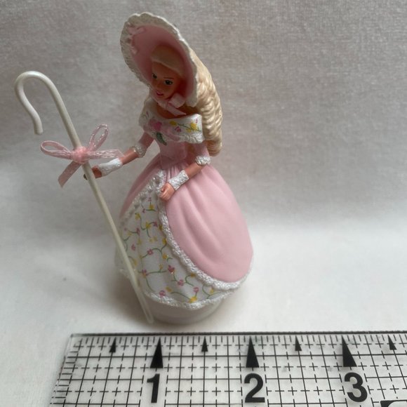 Barbie Hallmark Ornaments - Set of 3. - Picture 13 of 14